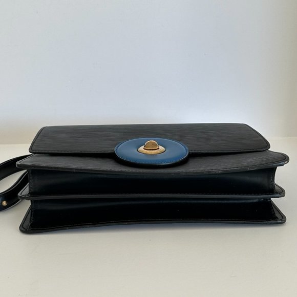 LV Epi Friedland Shoulder Bag - Picture 12 of 13